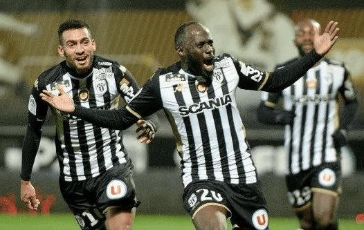 关于法甲高潮:里尔客场逼平巴黎,争冠格局变得更加激烈的信息 关于法甲高潮:里尔客场逼平巴黎,争冠格局变得更加激烈的信息