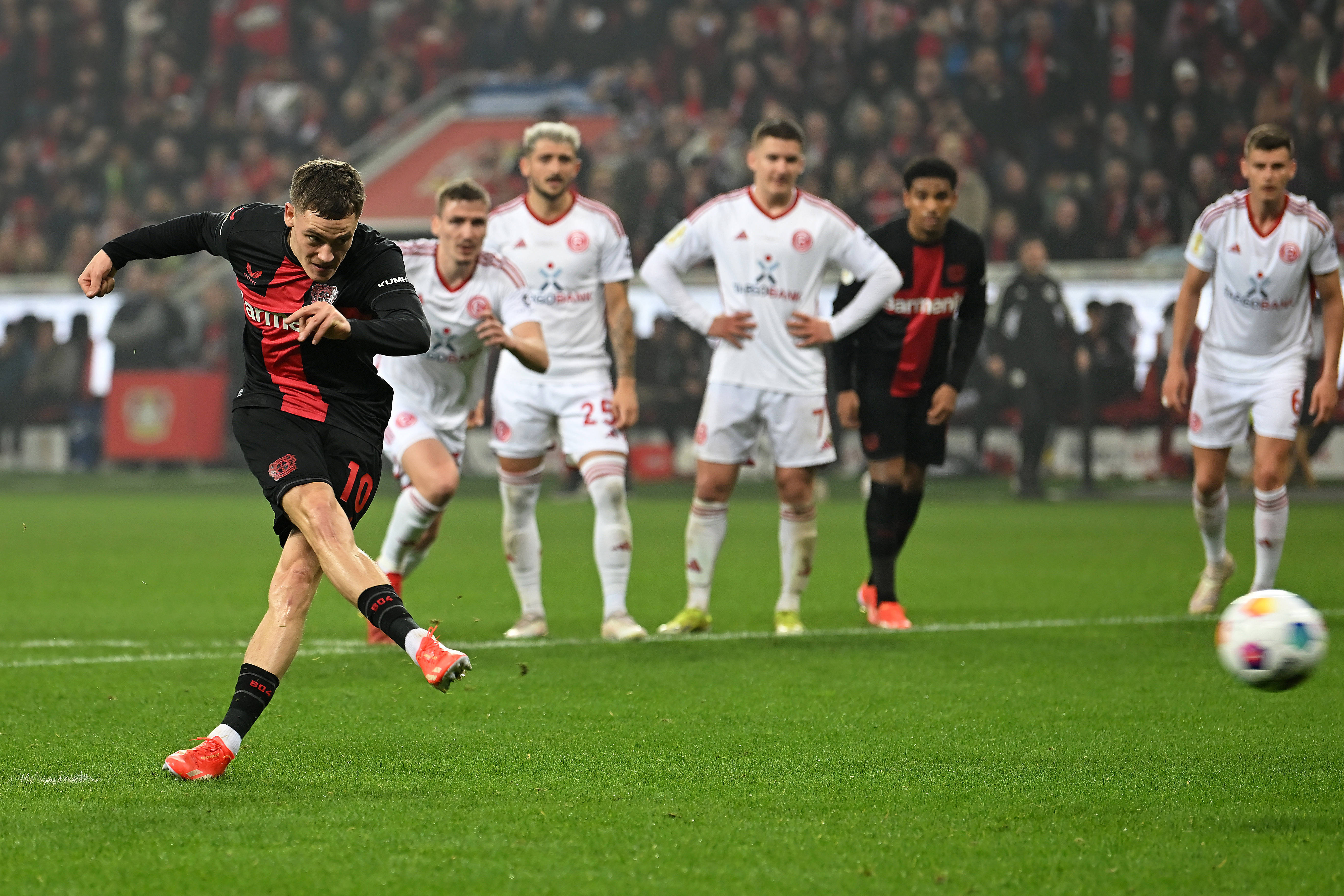 德甲战术变革，球员讲述赛后感受