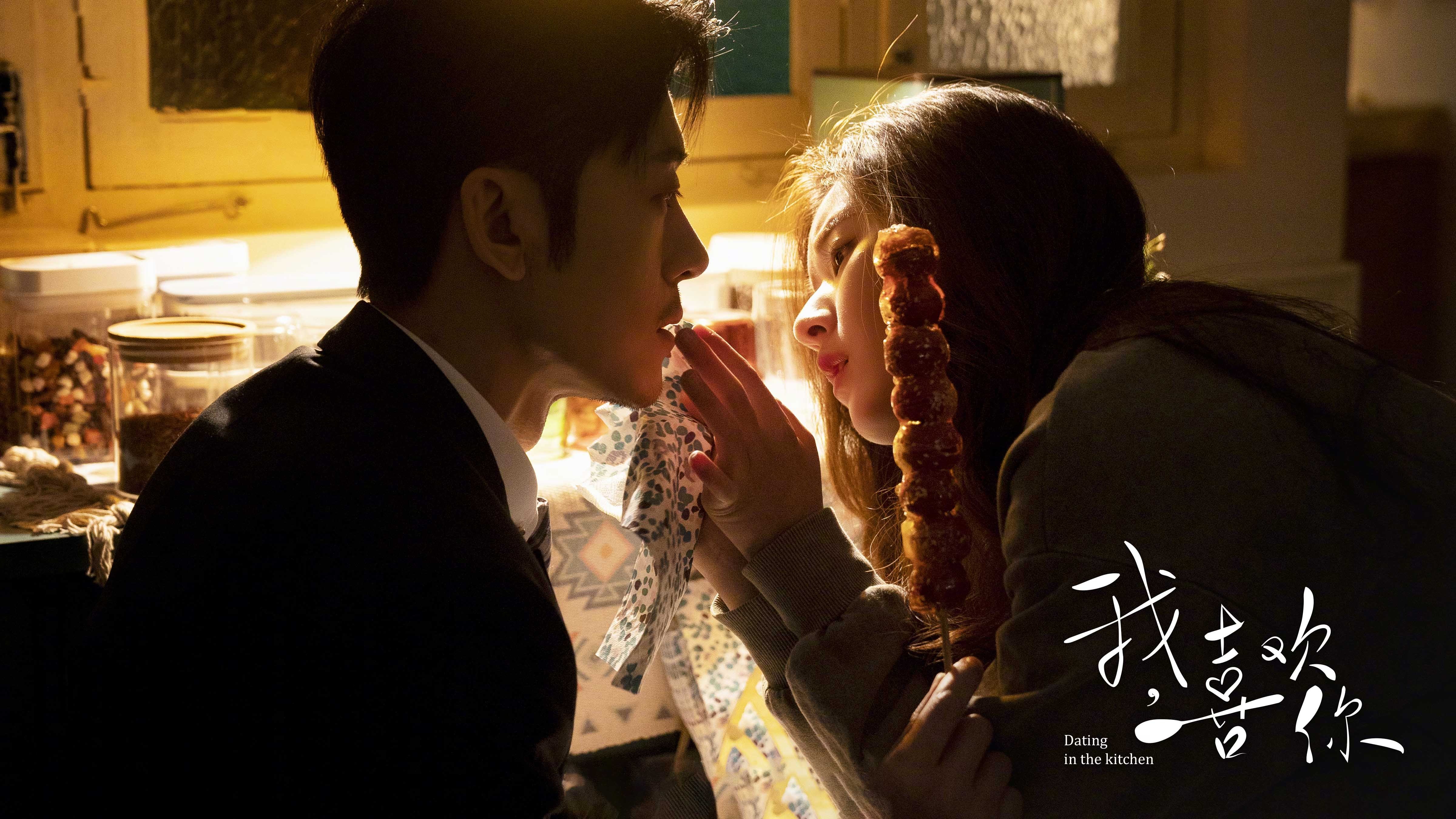 中国队在巴黎奥运会比赛中多次利用边路进攻，北京奥运会中国男足对巴西