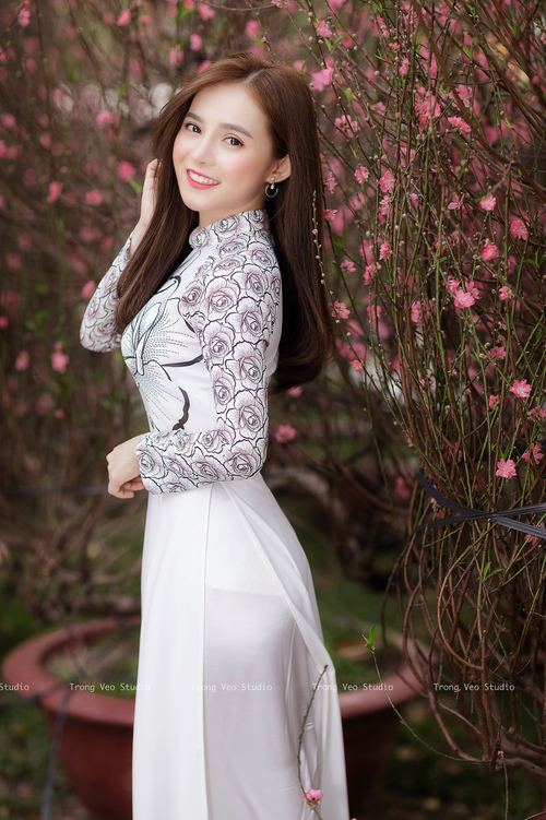 西班牙反曲弓女队在佛罗里达世界杯四分之一决赛中负于中国队，女子反曲弓比赛距离