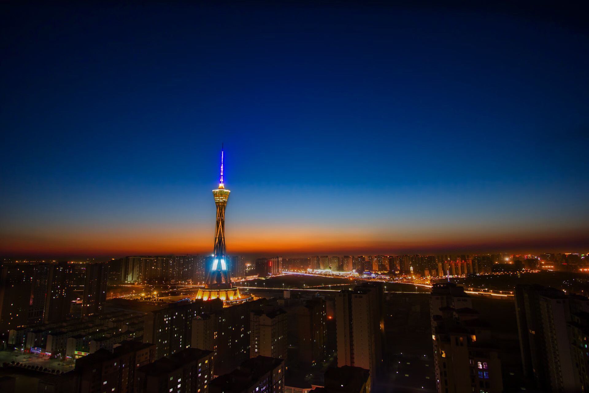 湖人公布球队新一季主题宣传照风格清新,湖人新赛季口号