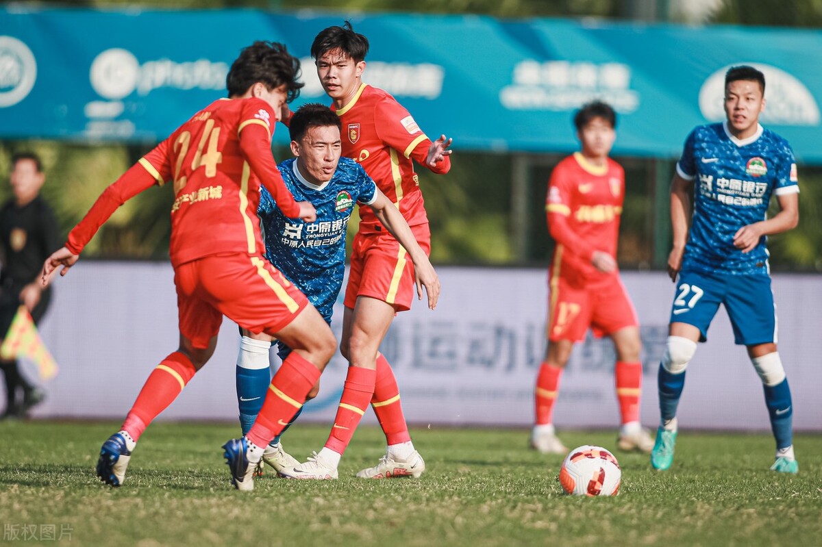 开云体育:意甲的防守哲学：如何在比赛中保持紧凑性的简单介绍